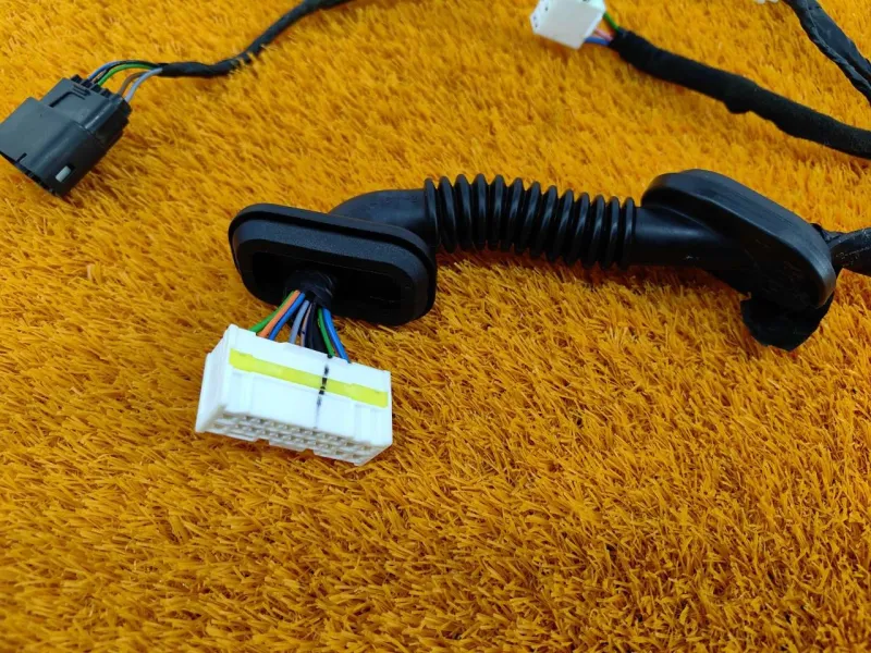 Проводка двери