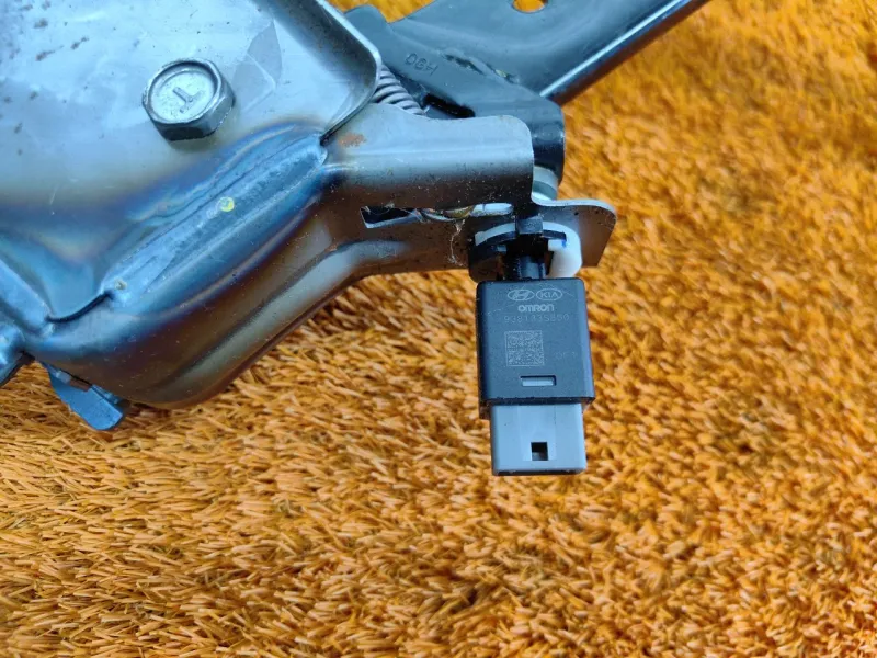 Педаль тормоза