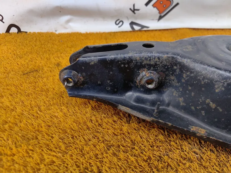 Рычаг подвески