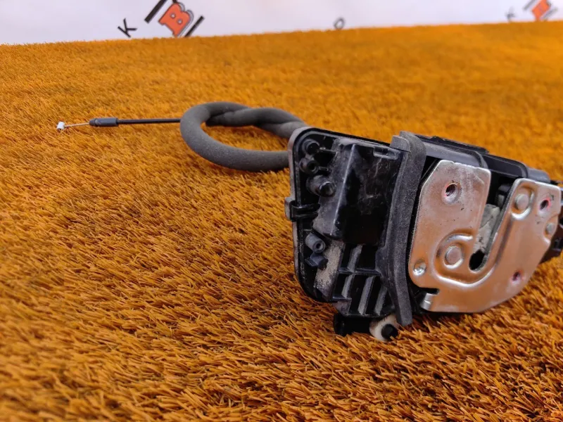 Замок двери