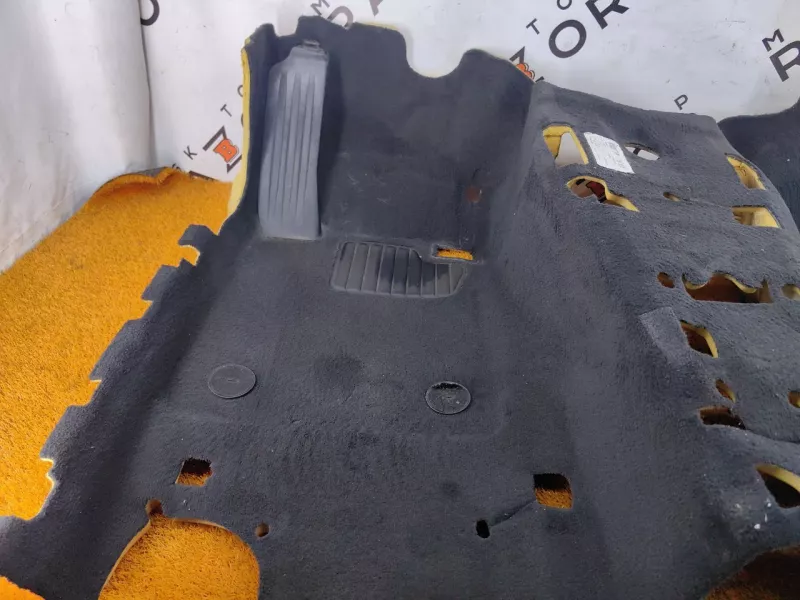 Ковер BMW 5-Series 2019 51477419805 G30 B47D20A, передний