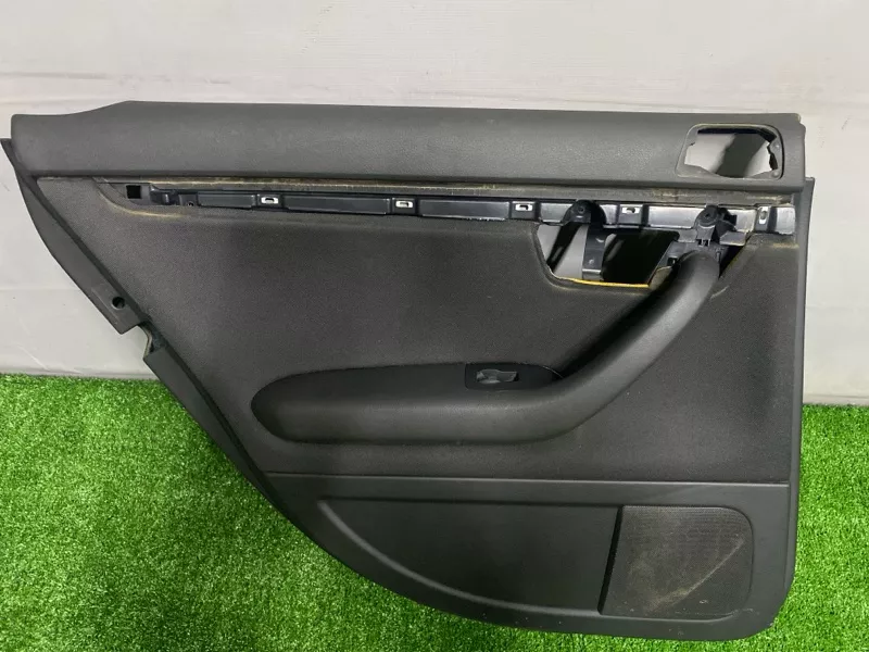 Обшивка двери