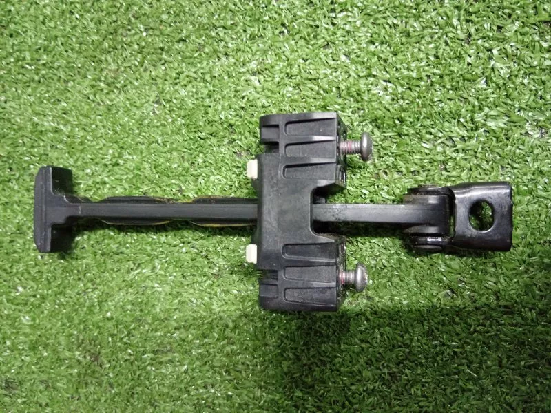 Ограничитель двери