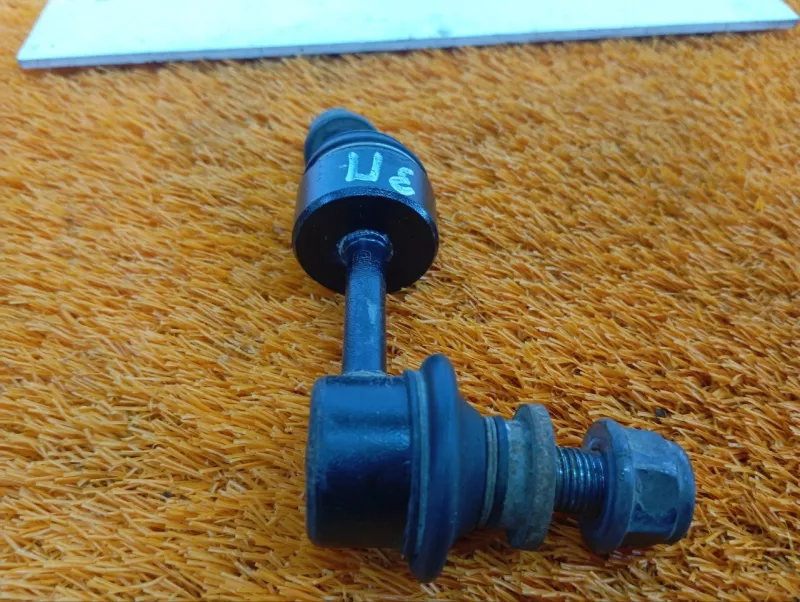 Стойка стабилизатора