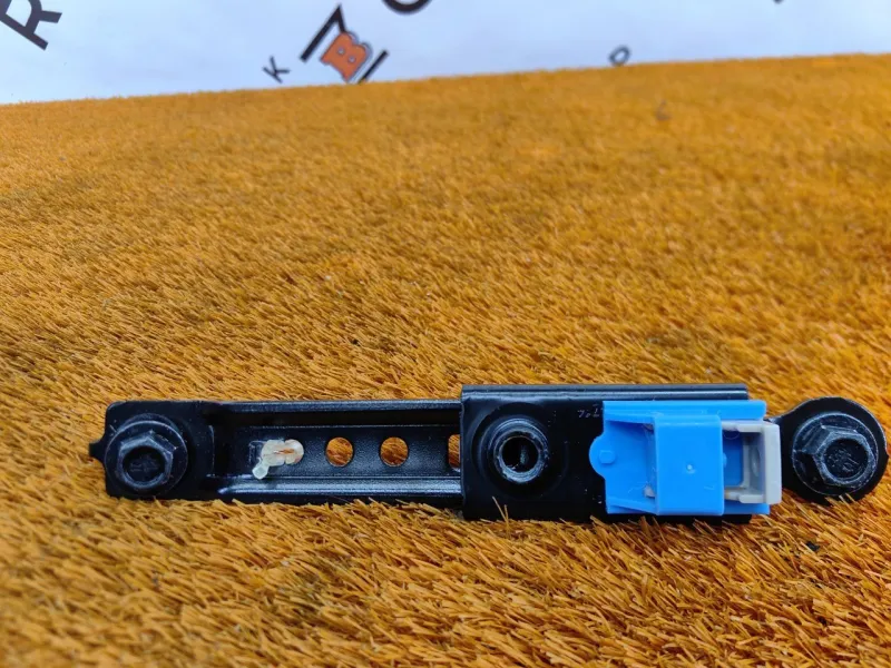 Механизм регулировки ремня безопасности