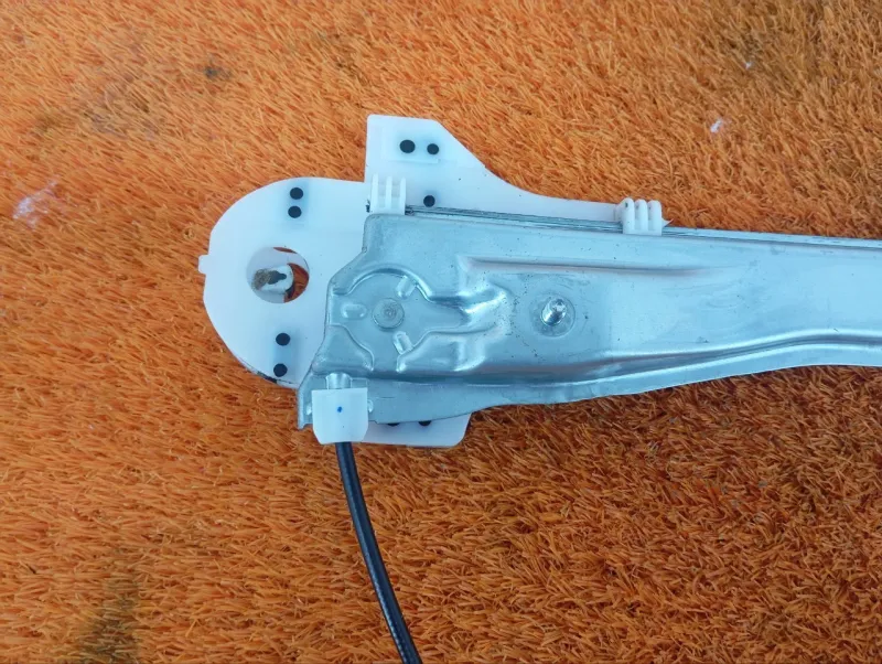 Стеклоподъемник