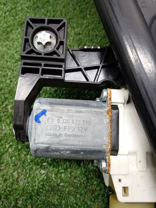 Стеклоподъемник BMW 7-Series 2009 51357182616 F01, задний правый