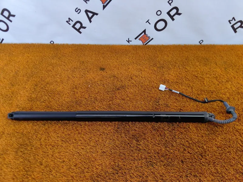 Амортизатор крышки багажника