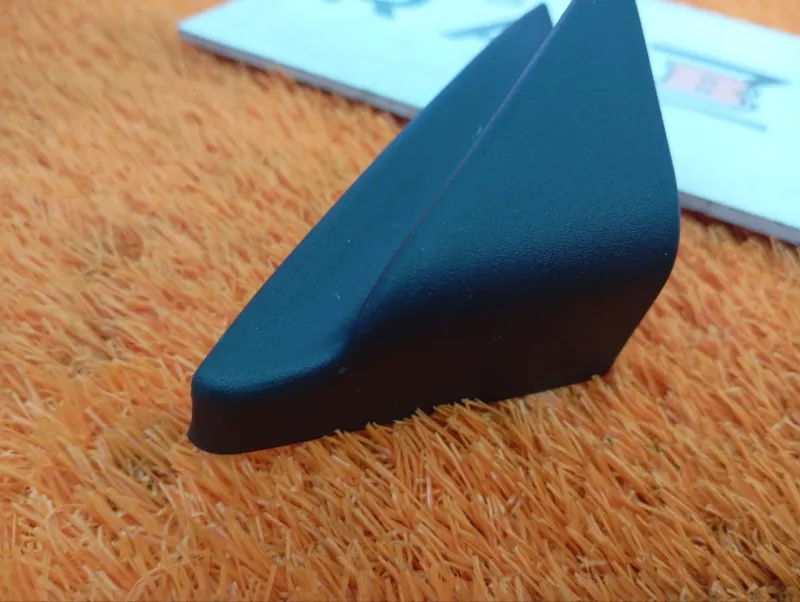 Накладка крепления зеркала