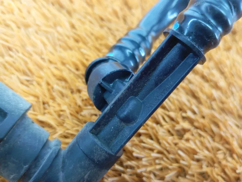 Трубка топливная