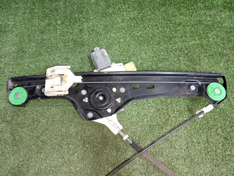 Стеклоподъемник BMW 3-Series 2005 51337140587 E90, передний левый