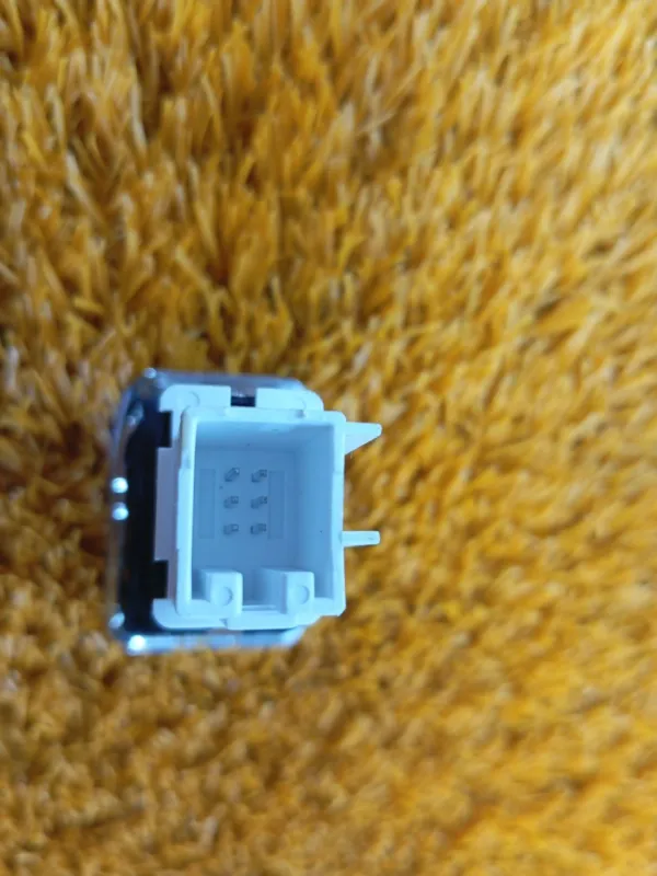 Кнопка аварийной сигнализации