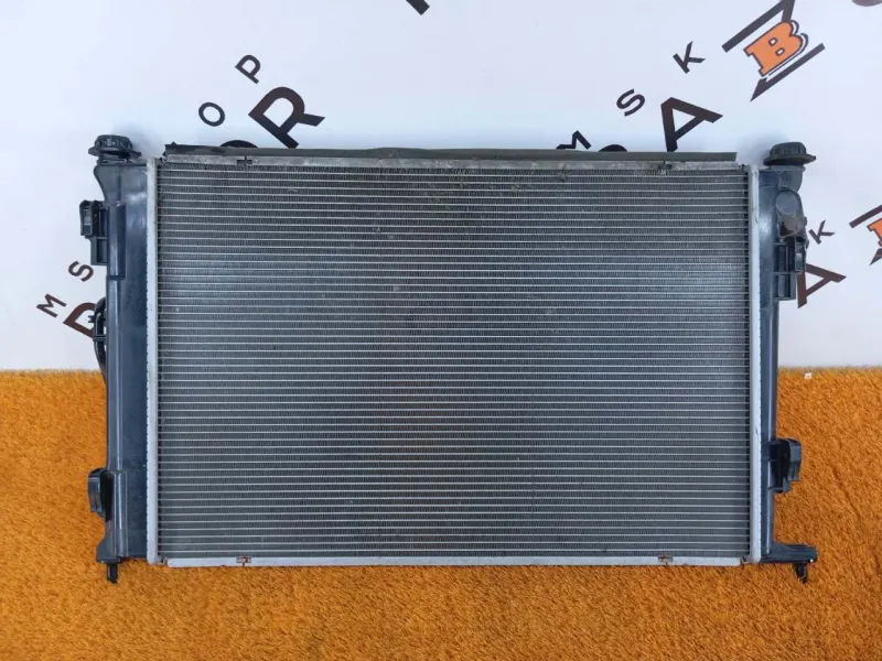 Радиатор двигателя