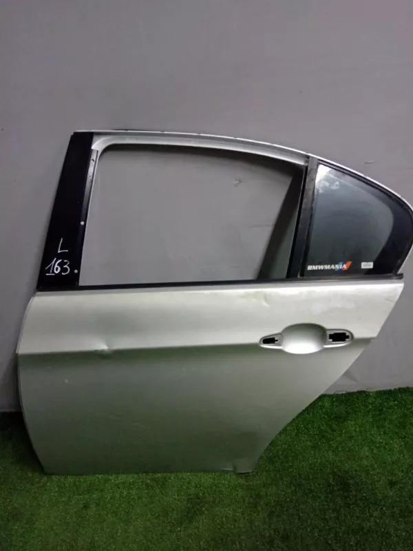 Дверь BMW 3-Series 2006 41007203647 E90, задняя левая