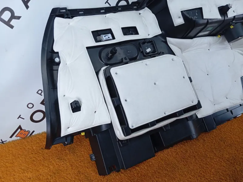 Обшивка багажника