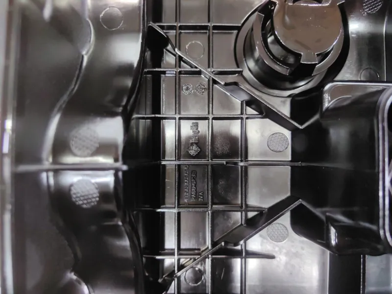 Клапанная крышка