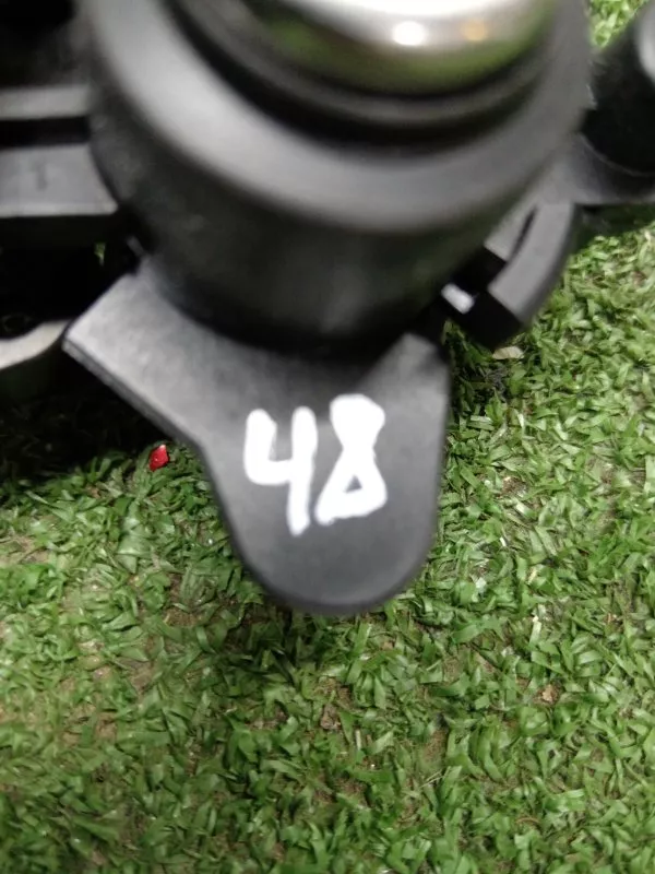 Личинка замка багажника