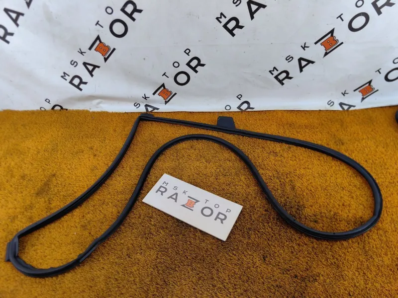 Уплотнитель двери