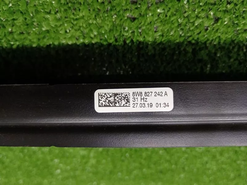 Демпфер крышки багажника