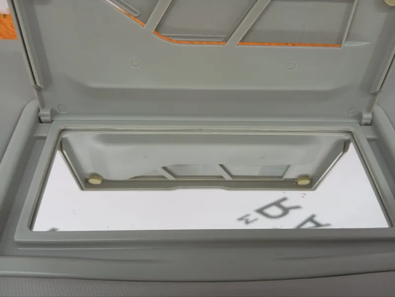 Козырек солнцезащитный