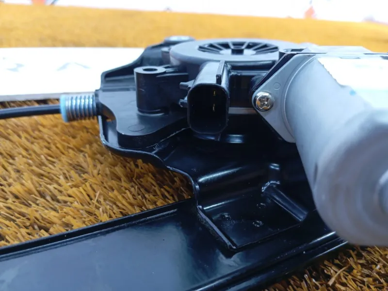 Стеклоподъемник