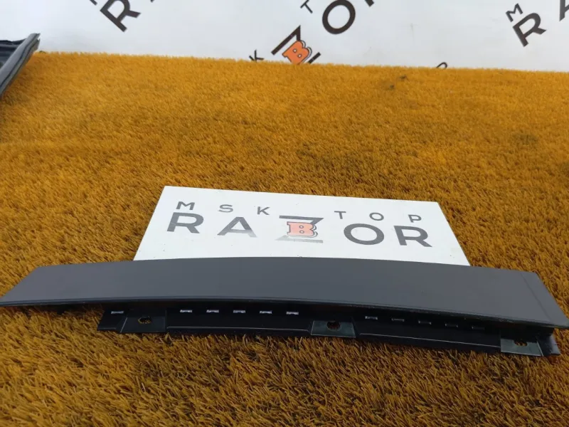 Молдинг двери