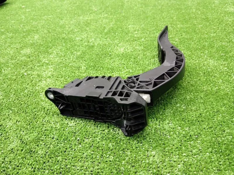 Педаль газа