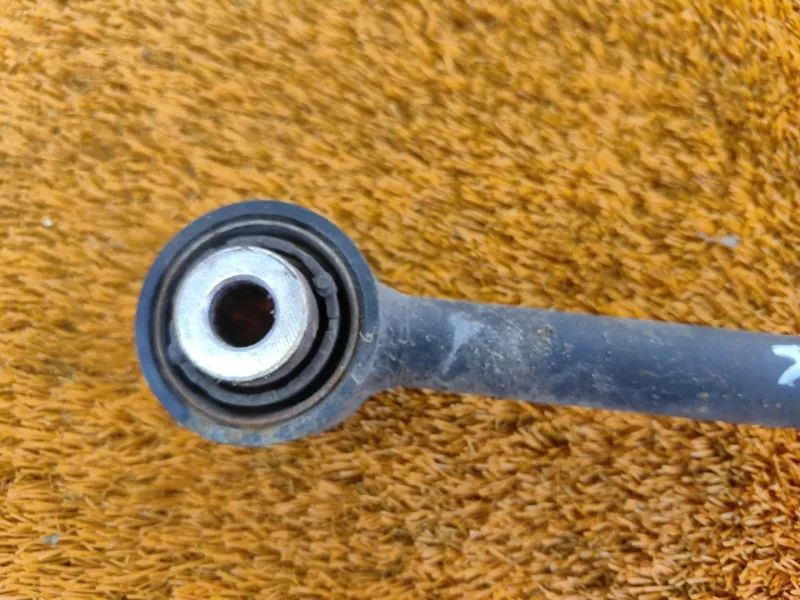 Рычаг подвески