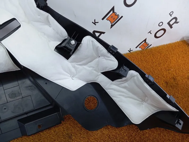 Обшивка багажника