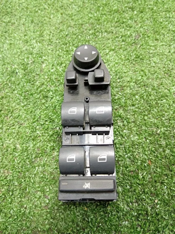 Блок управления стеклоподъемниками