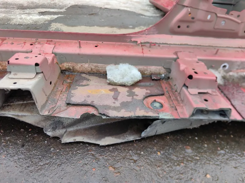 Порог с центральной стойкой