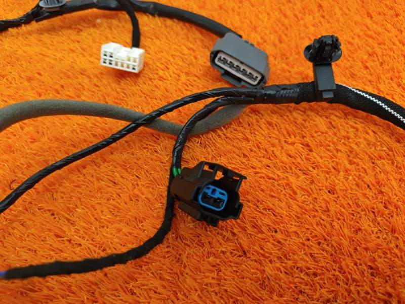 Проводка двери