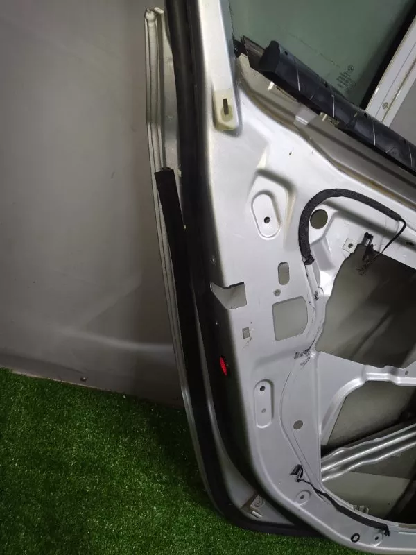 Дверь BMW 5-Series 2004 41527202341 E60, задняя левая