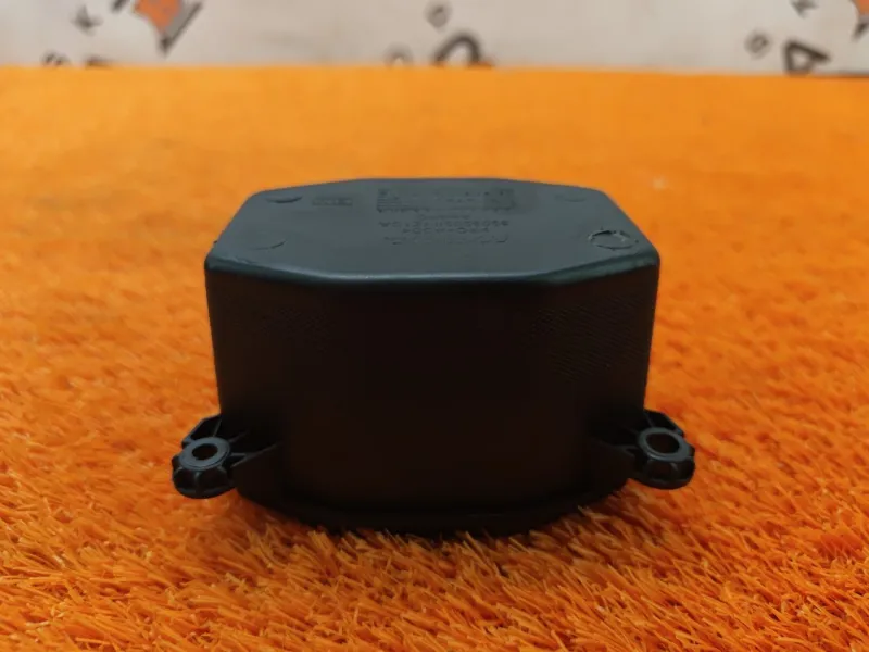 Лоток центральной консоли