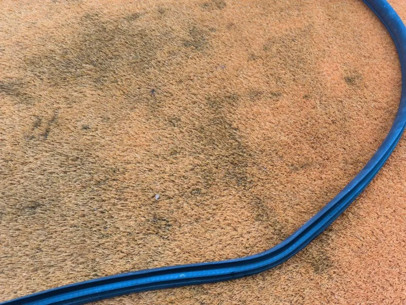 Уплотнитель проема двери