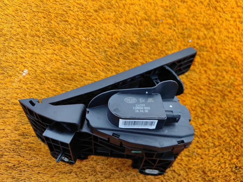 Педаль газа