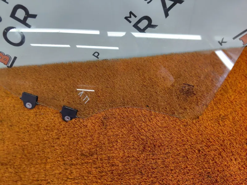 Стекло двери