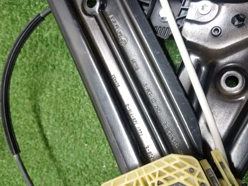 Стеклоподъемник BMW 5-Series 2012 51337182131 F10, передний левый