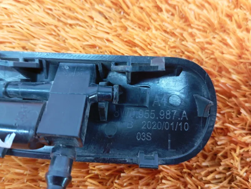 Форсунка стеклоомывателя