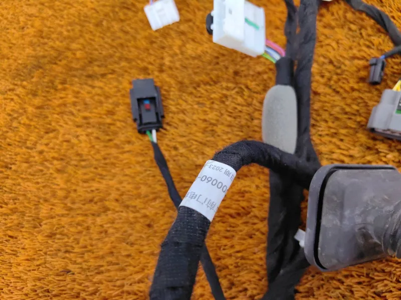 Проводка двери