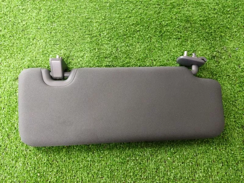 Козырек солнцезащитный