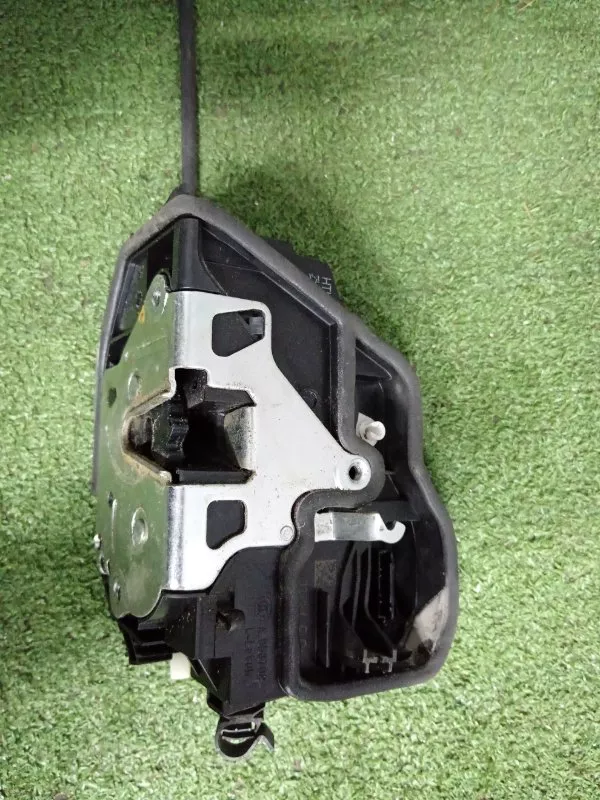 Замок двери