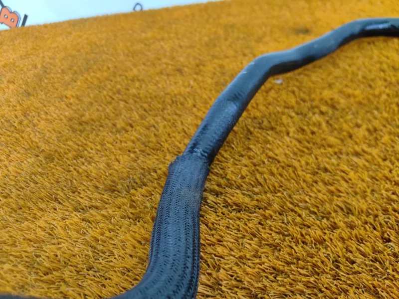 Патрубок системы охлаждения