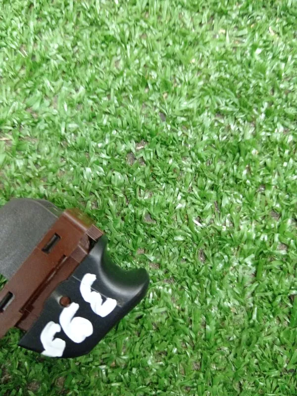 Кнопка открывания багажника