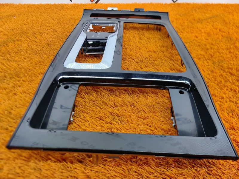 Накладка центральной консоли