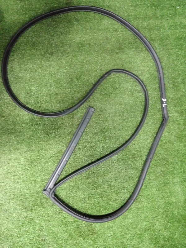 Уплотнитель двери