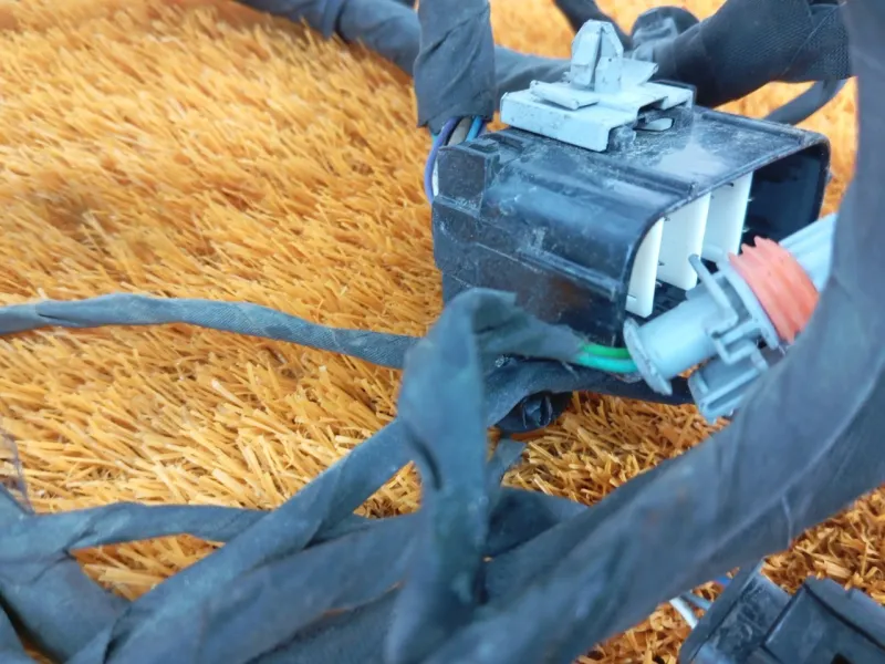 Проводка подкапотная