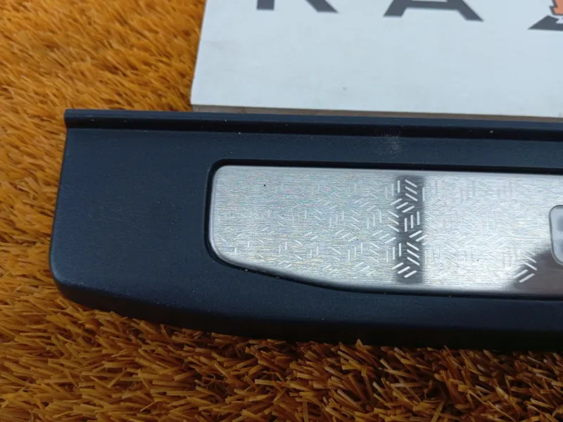 Накладка порога