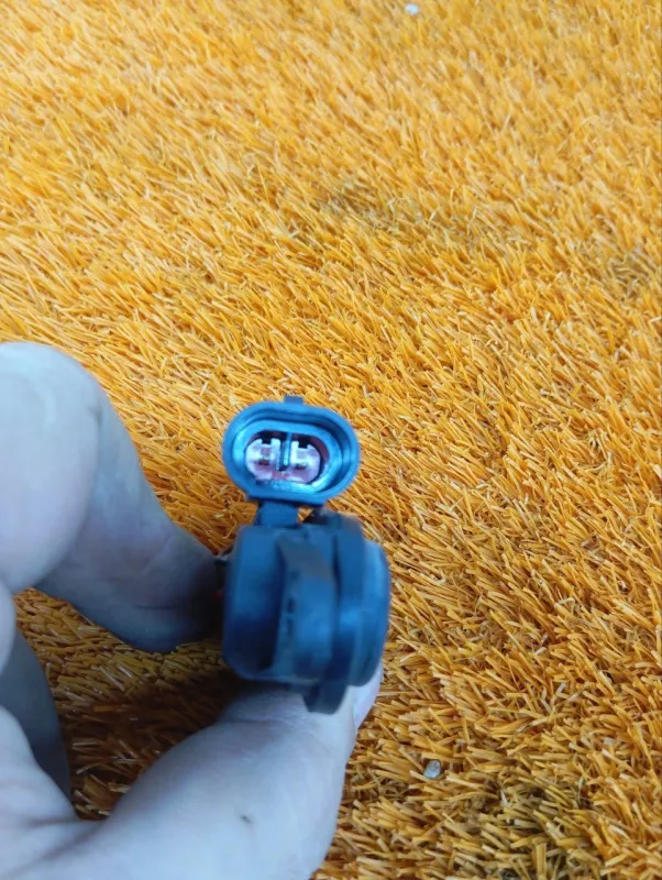 Кнопка багажника