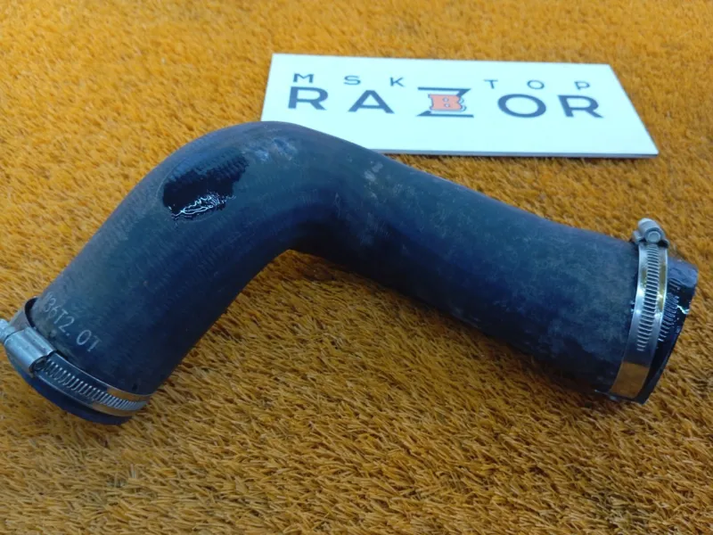 Патрубок интеркулера